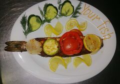 Сибас с овощами